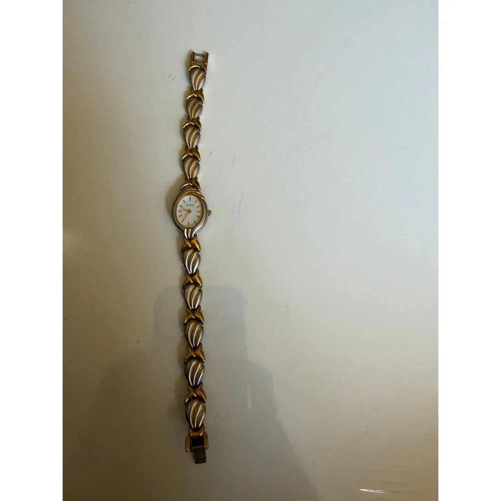 Bulova T9 96T00 Womens Silver Gold Leaf‎ Link Bracelet Quartz Watch NOT WORKING